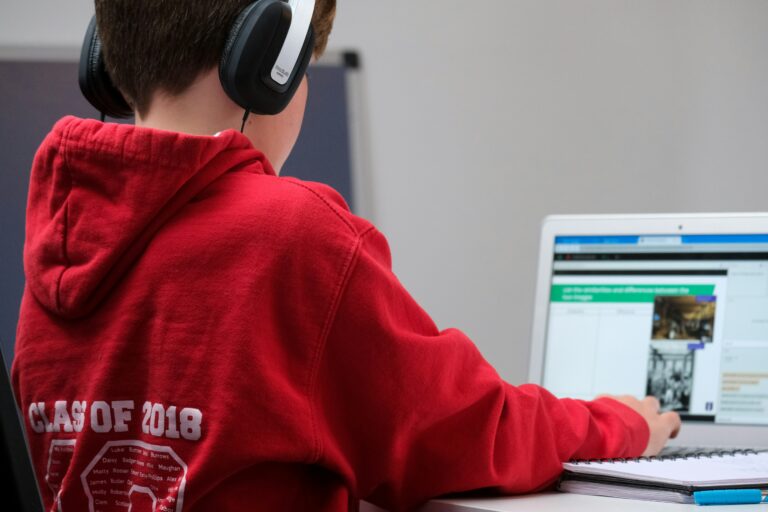 Digital Skills vs Traditional Learning: Why Kids Need Both